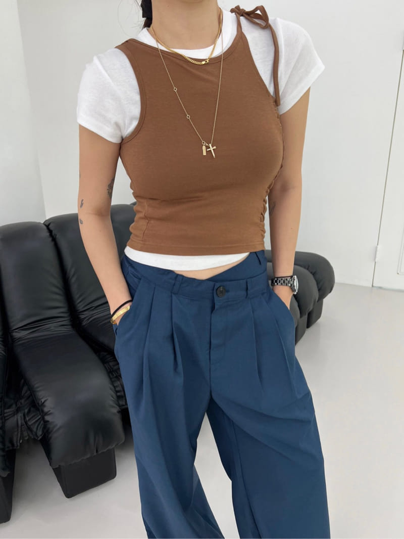 Solar - Korean Women Fashion - #vintagekidsstyle - Coni Sleeveless Tee - 4