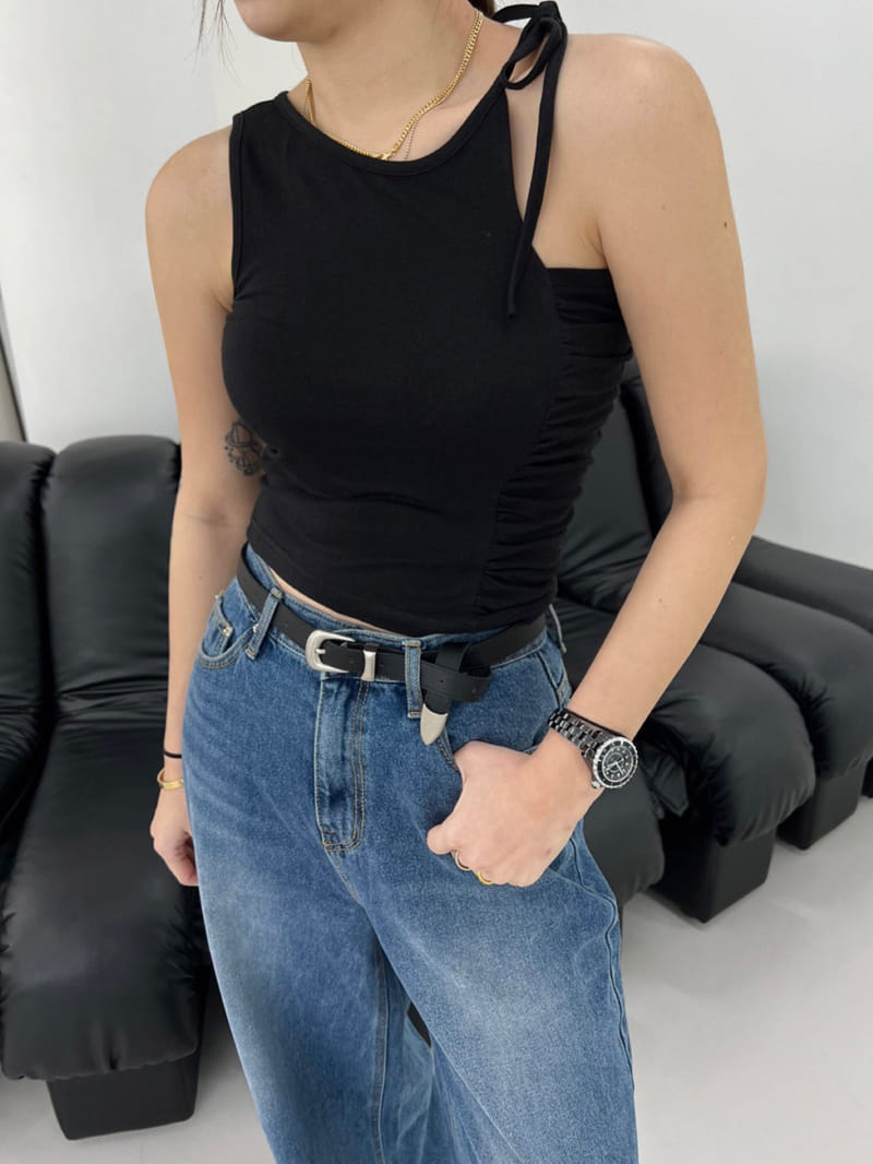 Solar - Korean Women Fashion - #thelittlethings - Coni Sleeveless Tee - 9