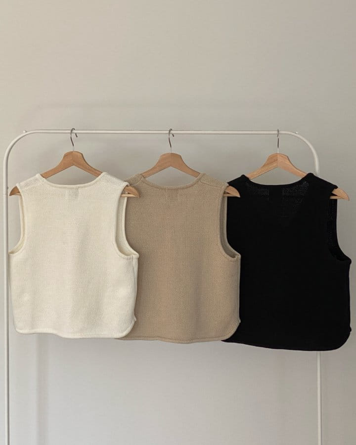 Taejoon - Korean Women Fashion - #momslook - Button Knit Vest - 2