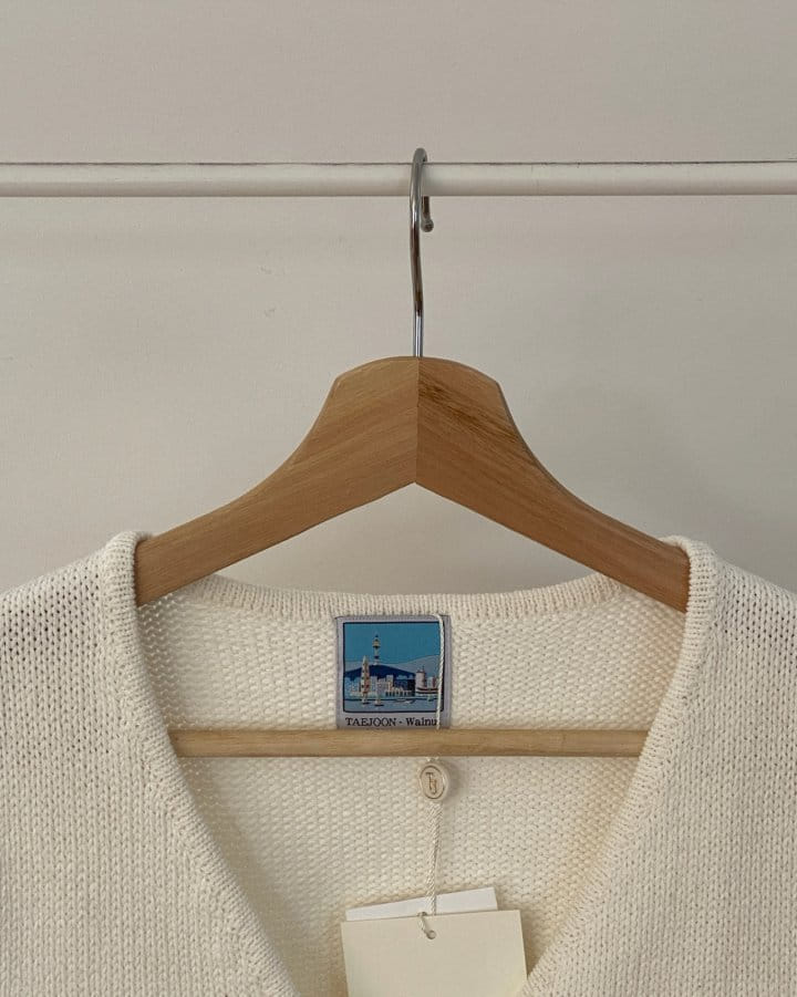 Taejoon - Korean Women Fashion - #womensfashion - Button Knit Vest - 5