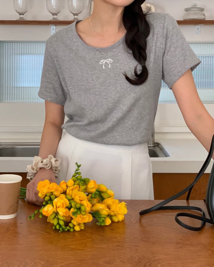Taejoon - Korean Women Fashion - #womensfashion - Ribbon Tee - 3