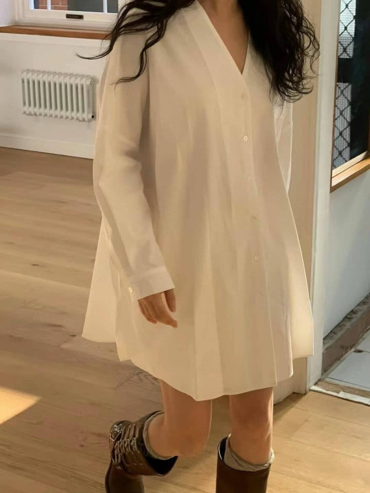 Taf - Korean Women Fashion - #momslook - Bay V Neck One-Piece - 3