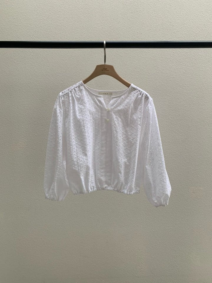 Taf - Korean Women Fashion - #romanticstyle - Ple Punching Blouse