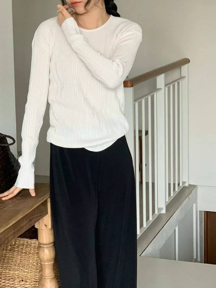 Taf - Korean Women Fashion - #momslook - More Pleats Tee - 4