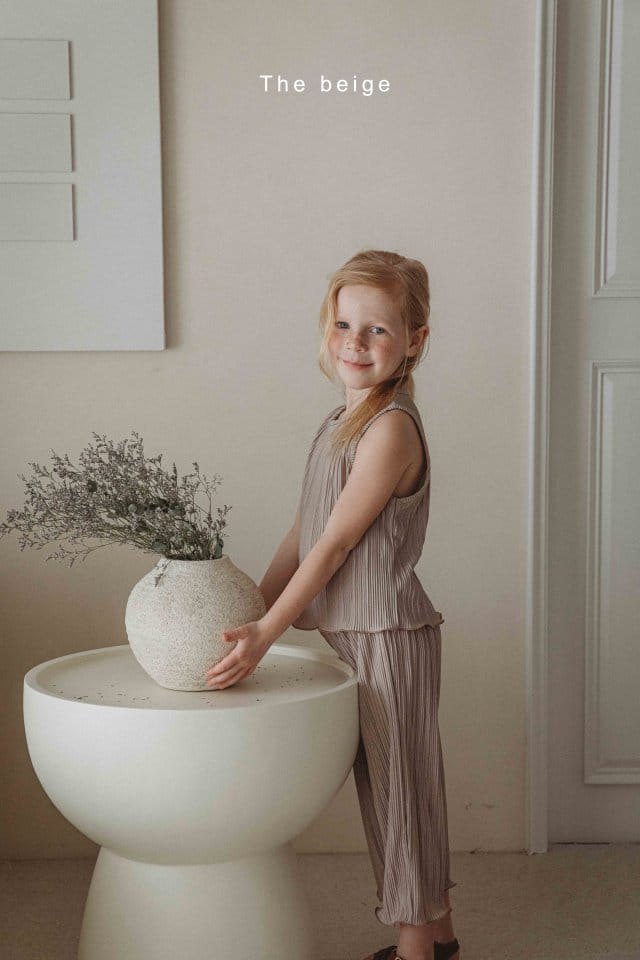 The Beige - Korean Children Fashion - #kidzfashiontrend - Pleats Top Bottom Set