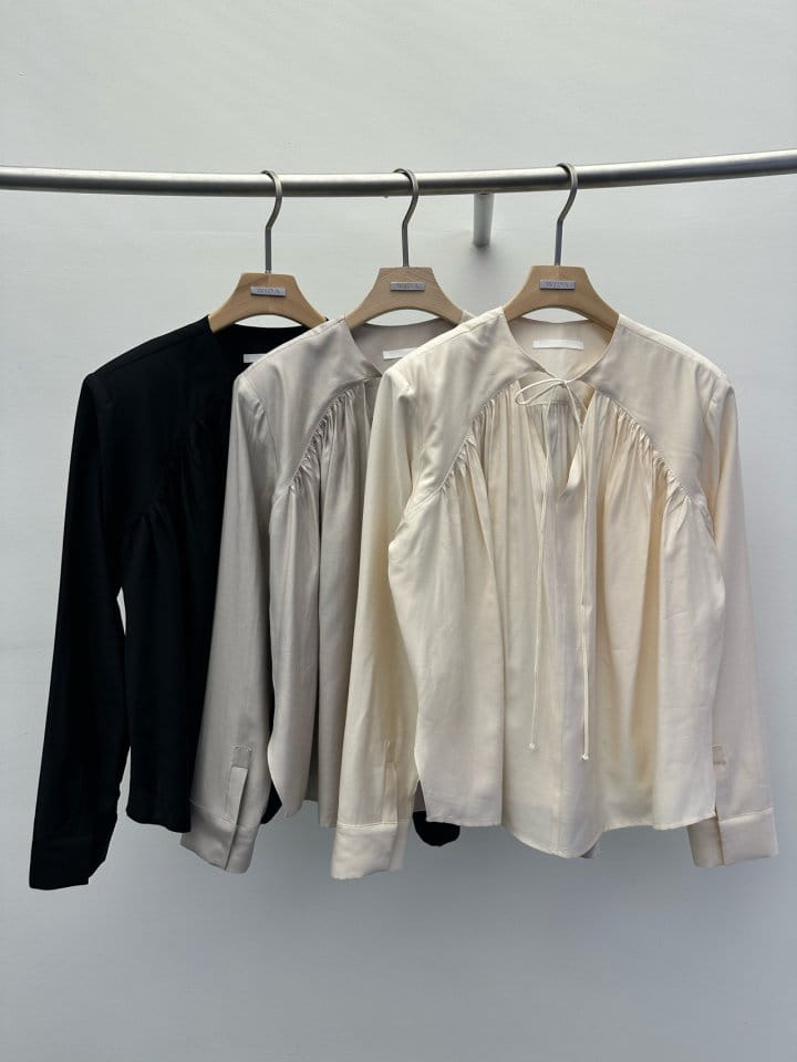 Wida - Korean Women Fashion - #momslook - Ribbon Shirring Blouse - 2