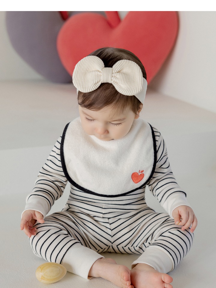 Mono Baby Bib