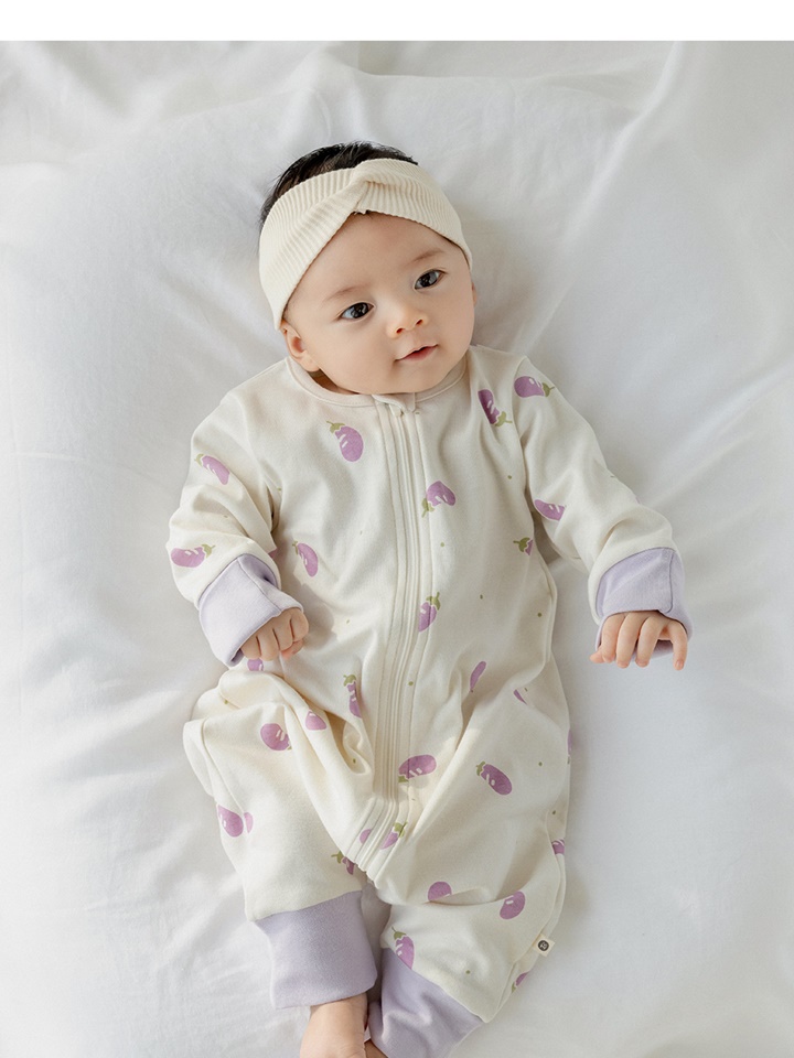 Cuddly Baby Sleeping Body Suit