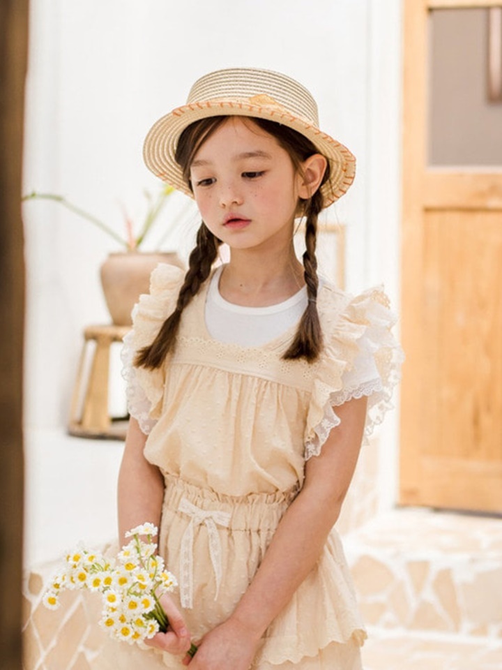 Salrang Lace Vest