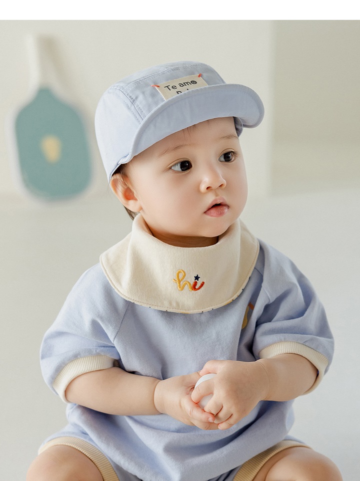 Torin Reversible Baby Banana Bib