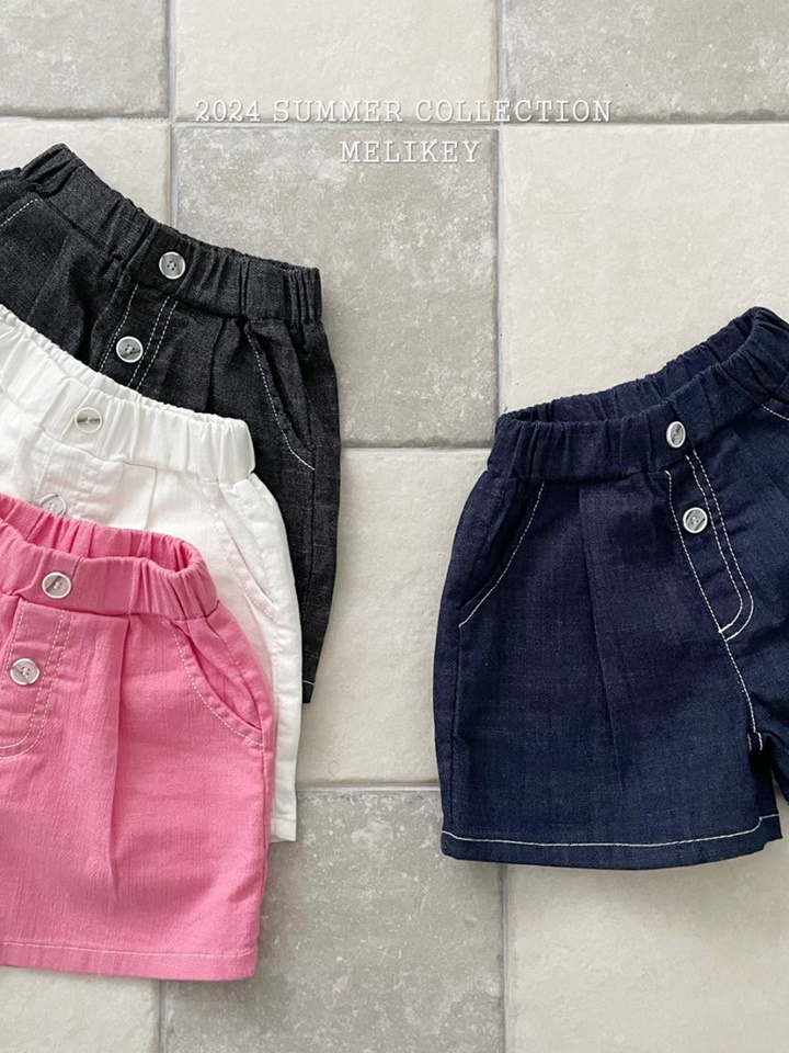 M Span Shorts