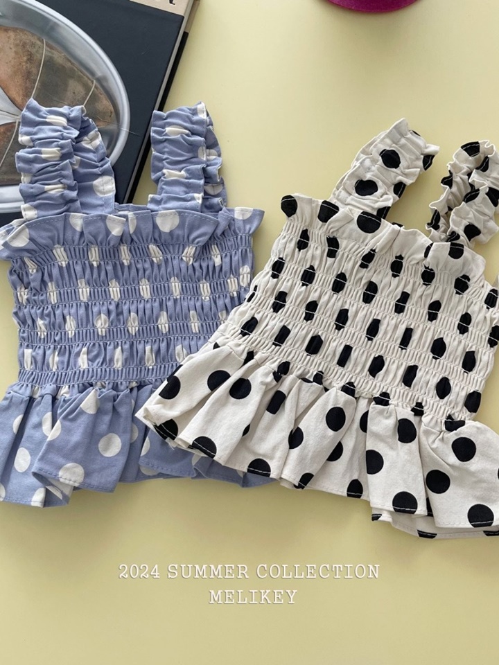 Dot Tucking Blouse