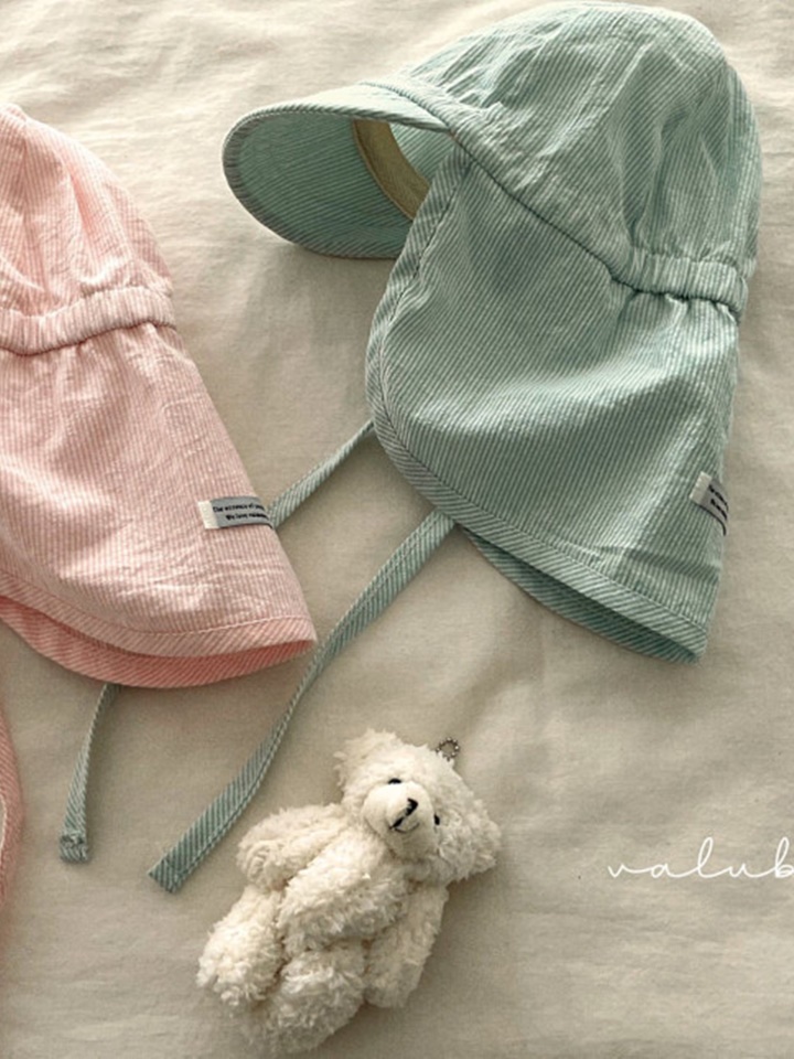 ST Beach Flap Cap