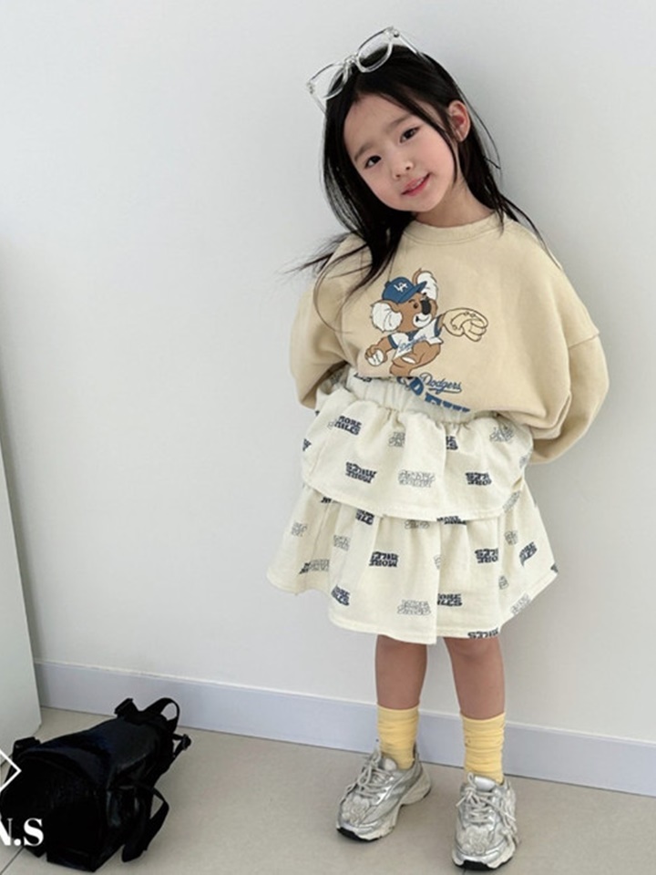More Smile Skirt