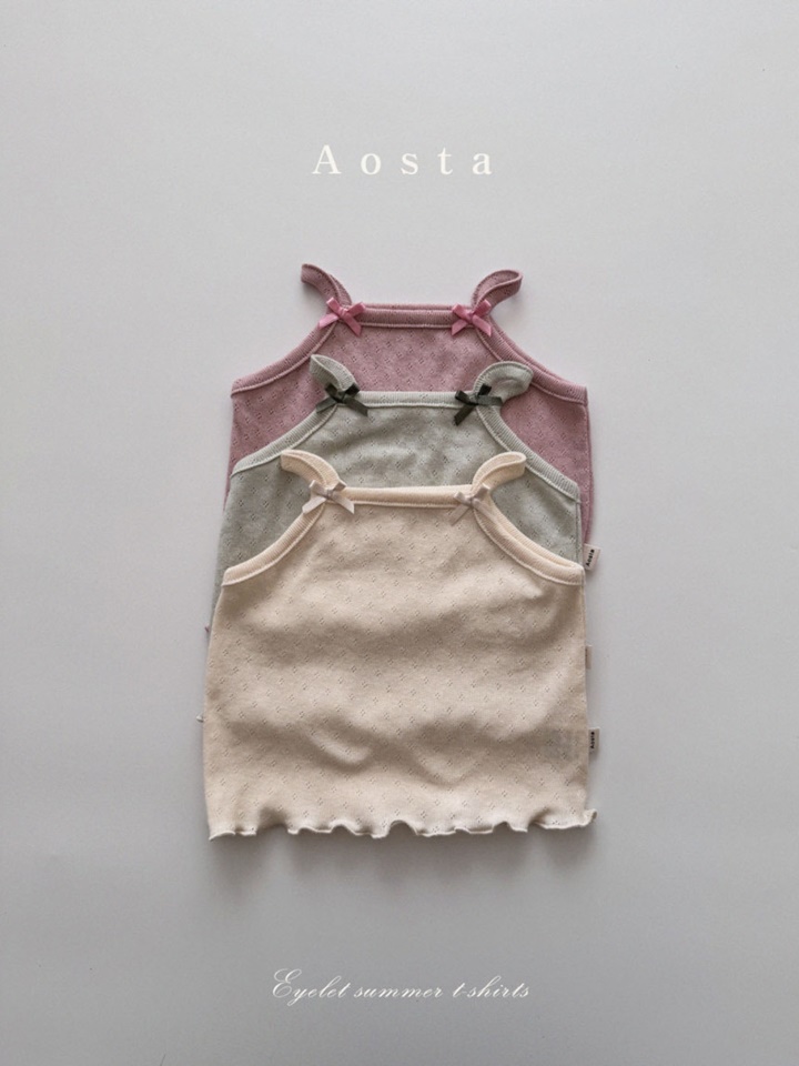 Eyelet Sleeveless Tee
