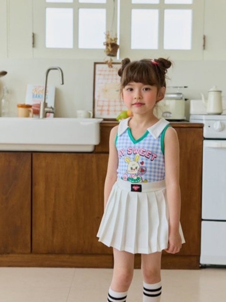 Check Collar Sleeveless Tee