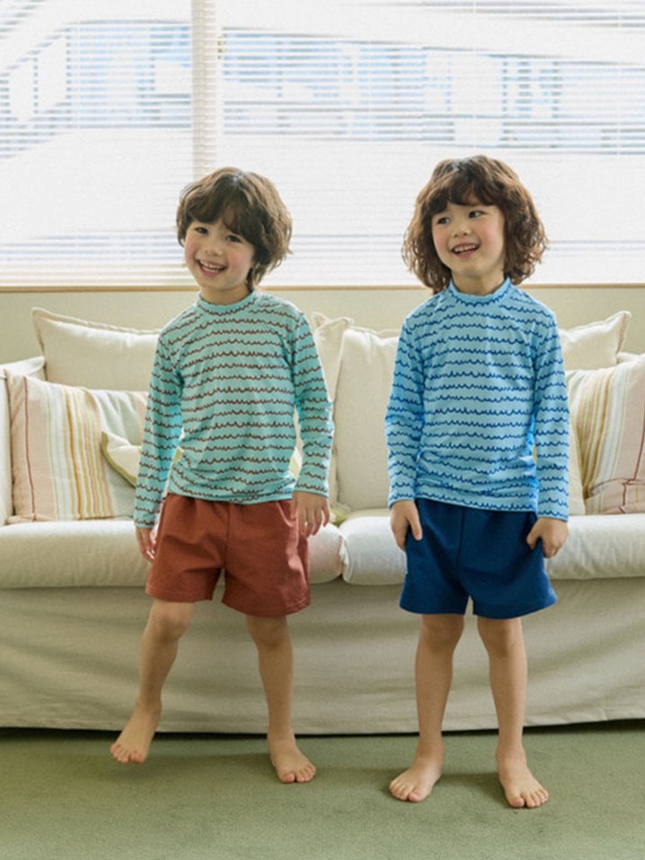 The Low Rash Guard