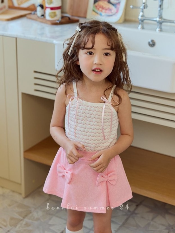 Mayo Sleeveless Tee