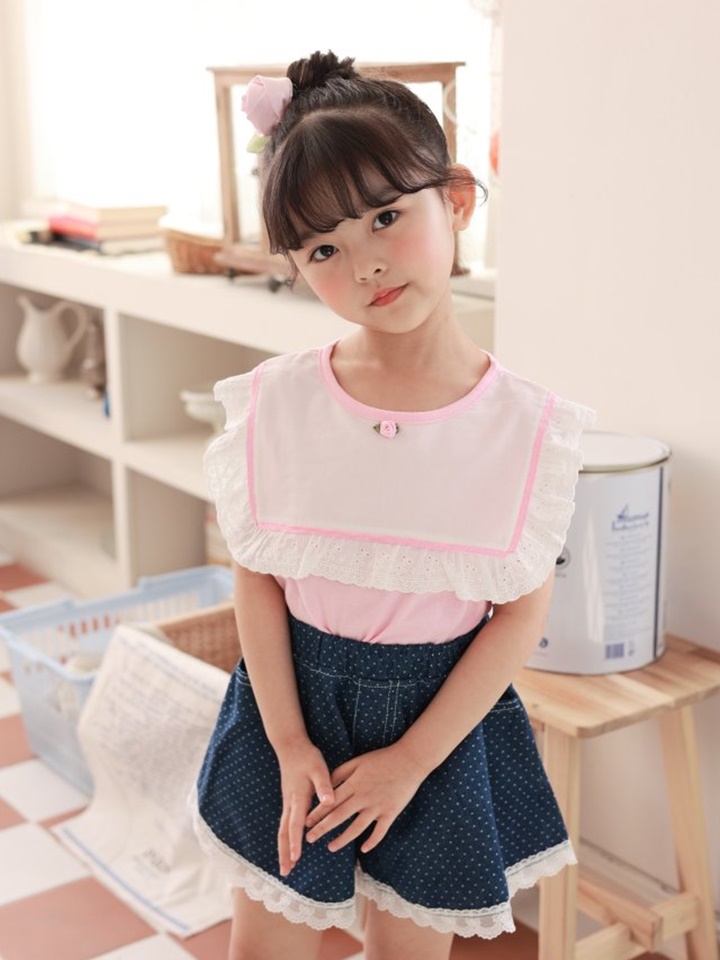 Square Rose Tee