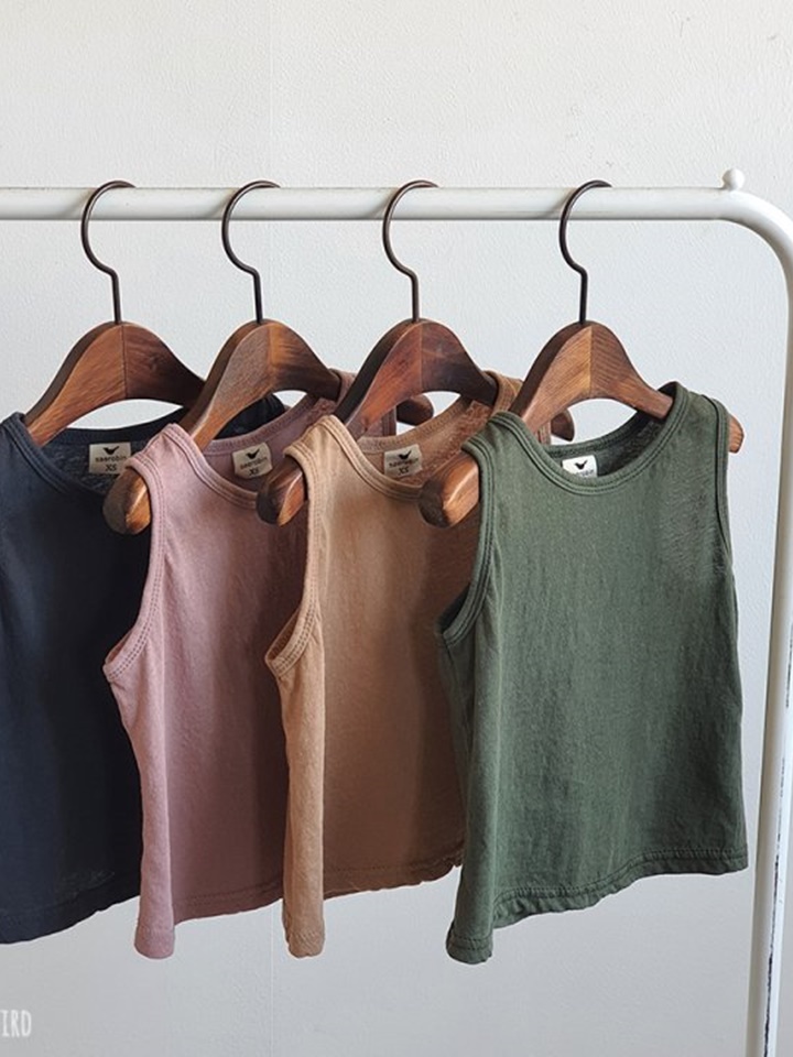 Washing Mango Sleeveless Tee