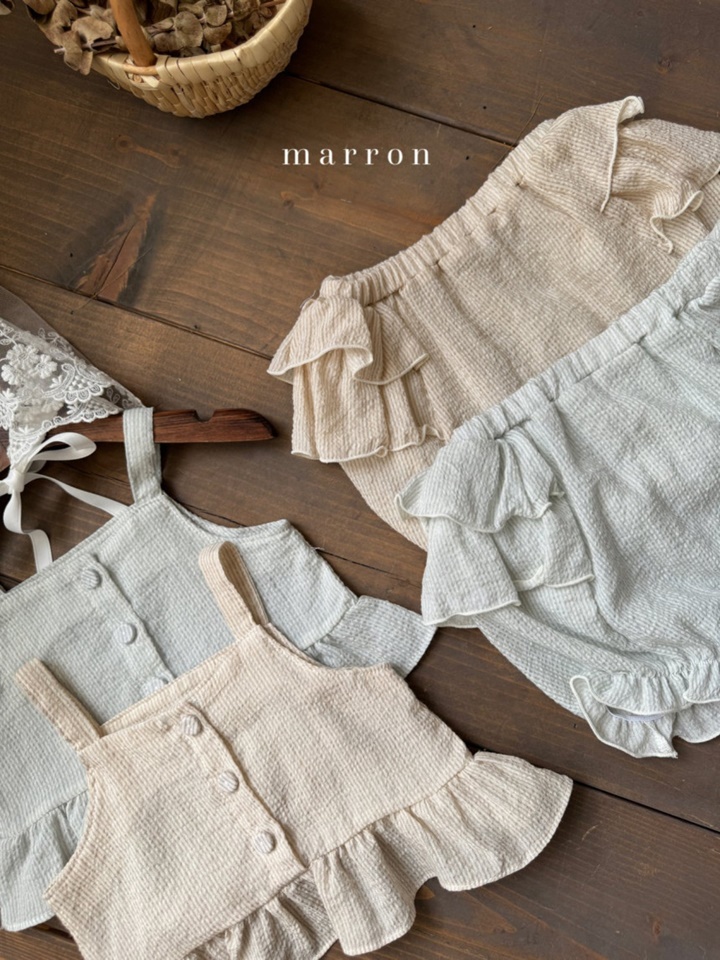 Bebe Picnic Top Bottoms Set