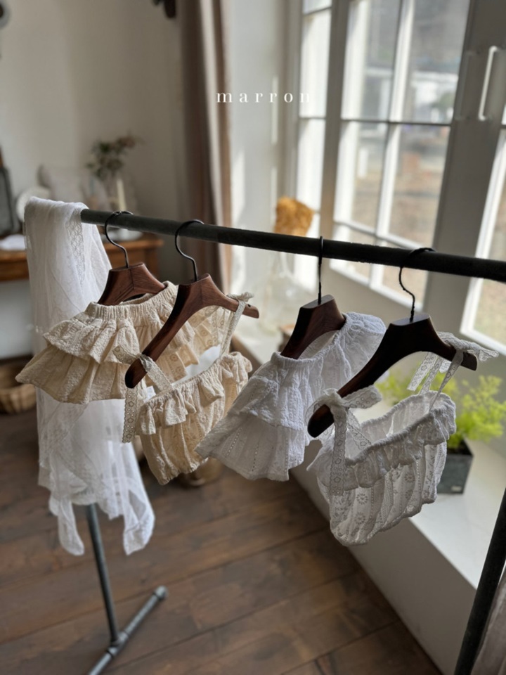 Bebe Snow Flower Top Bottom Set