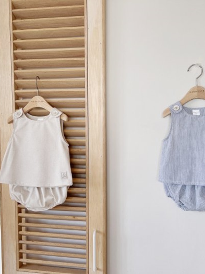 Wide Button Sleevless Top Bottom Set