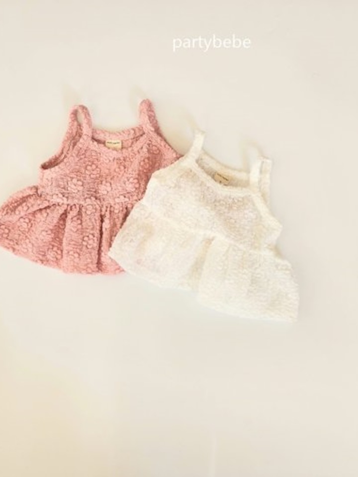 Loda String Sleeveless Tee