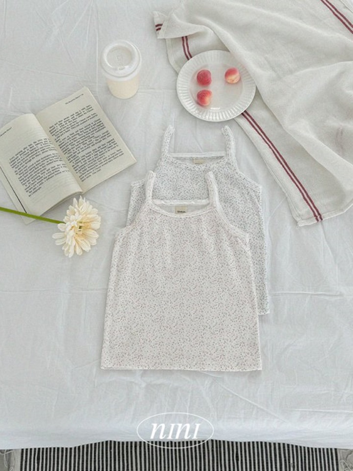 Flower Lace Sleeveless Tee
