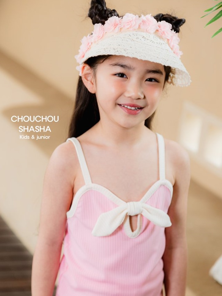 Candy Sleeveless Tee