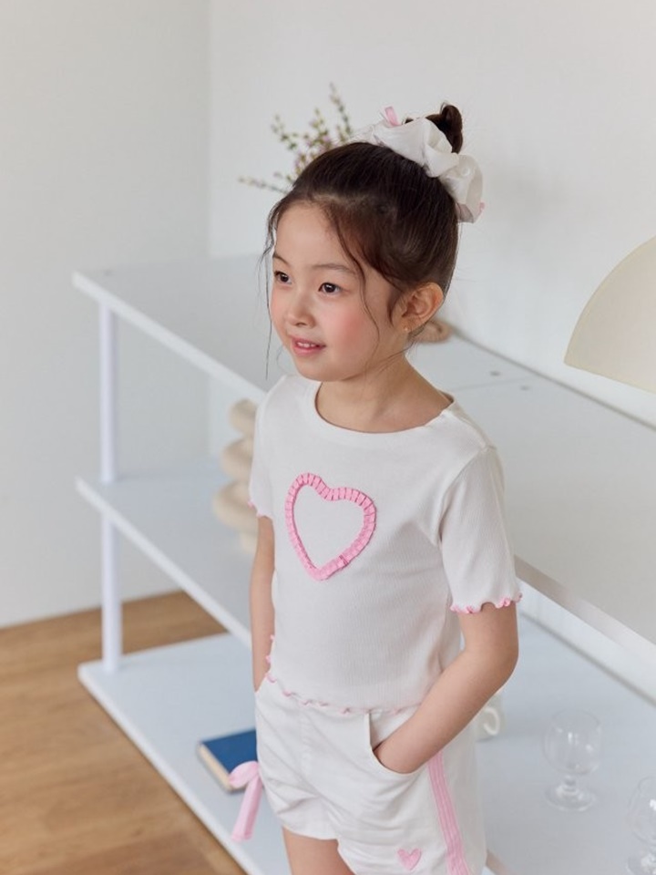 Lovely Tee