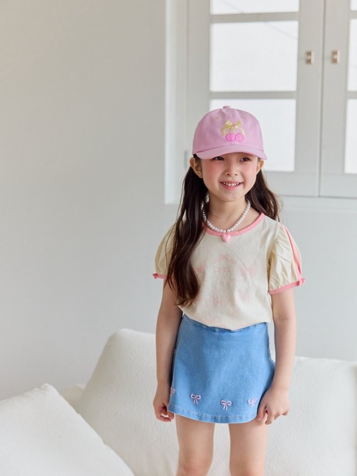 Ribbon World Tee