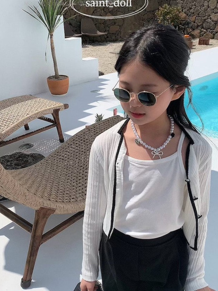 Inner Sleeveless Tee