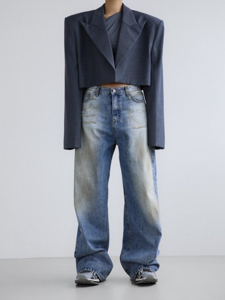 W Peaked Lapel Buttonless Cropped Blazer