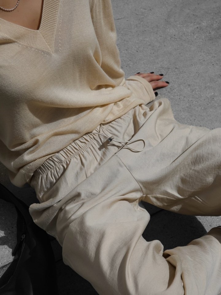 Banded Cozy Wide Trousers