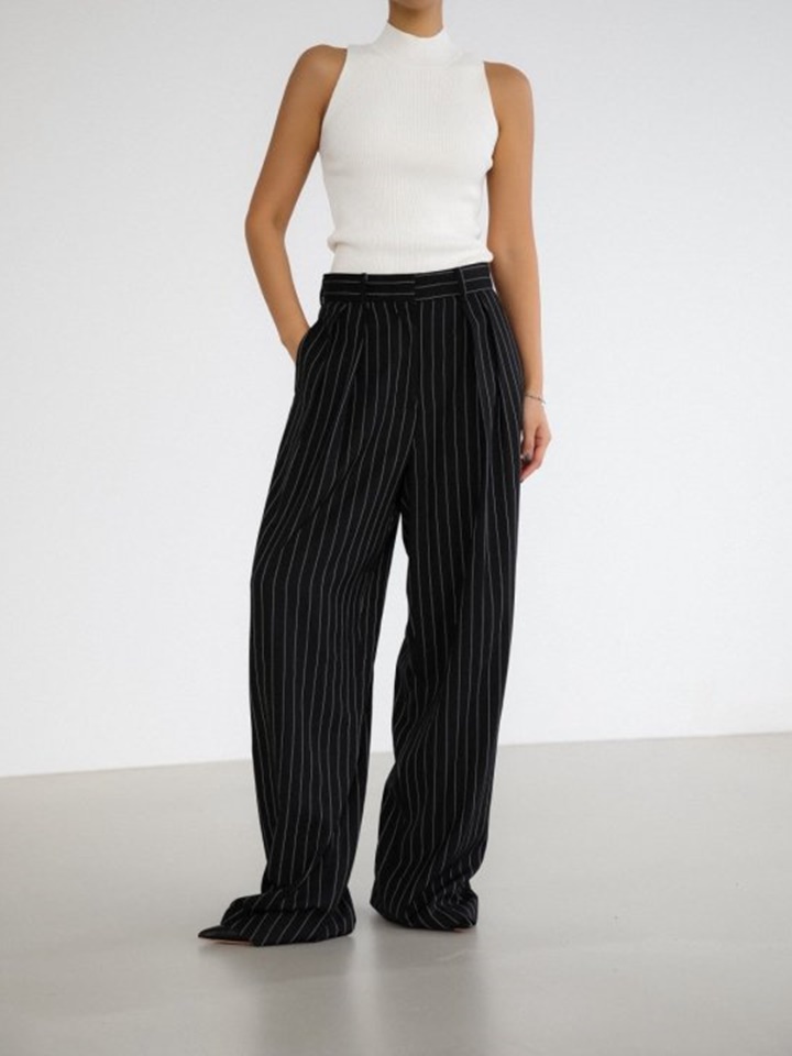 High Neck Ribbed Sleeveless Cropped Knit Top