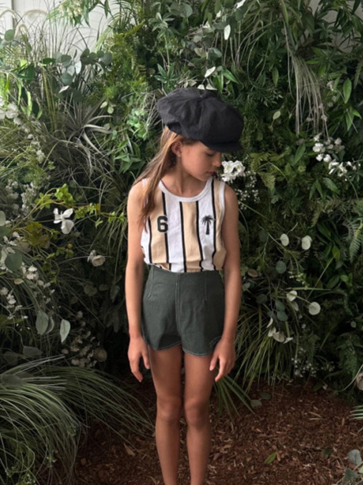 Screw Sleeveless Tee