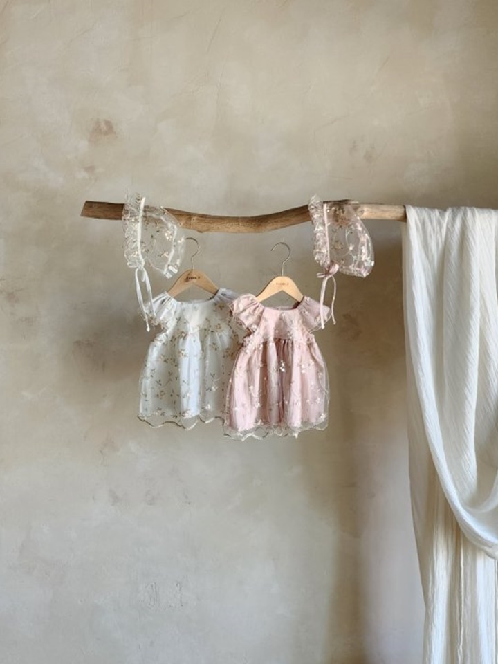 Emily Embroidery One-Piece With Bonnet