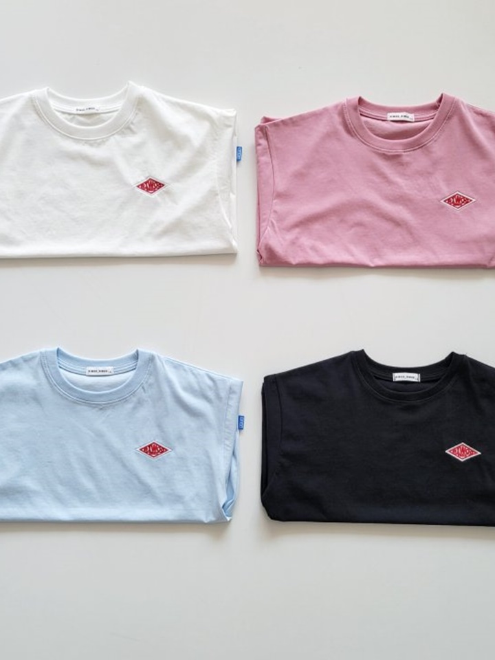 Riwoo Impression Round Tee