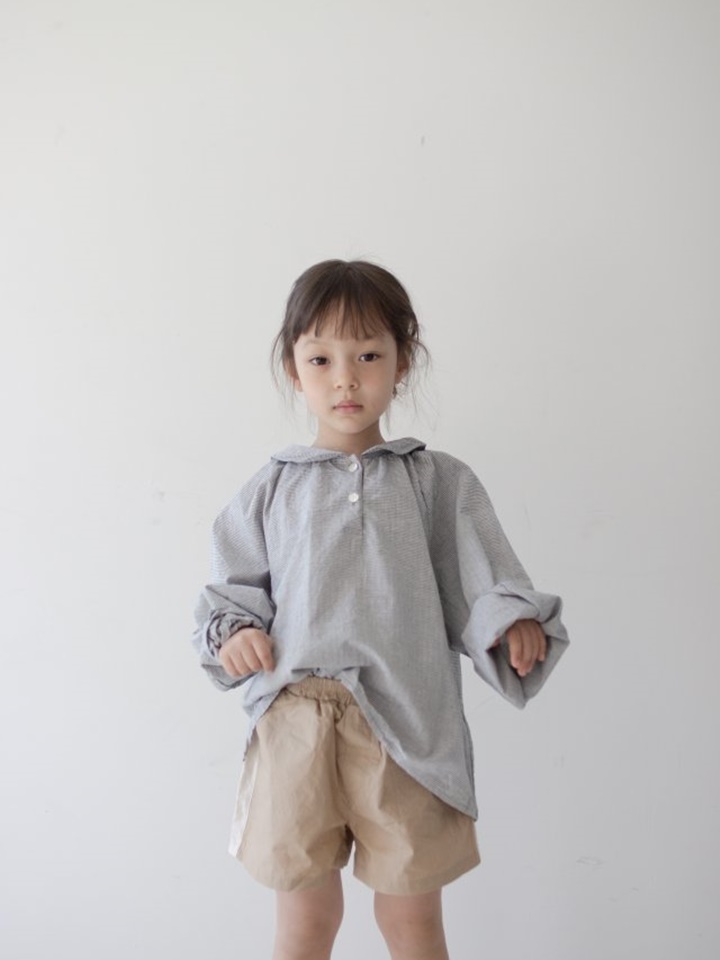 Line Short Pants