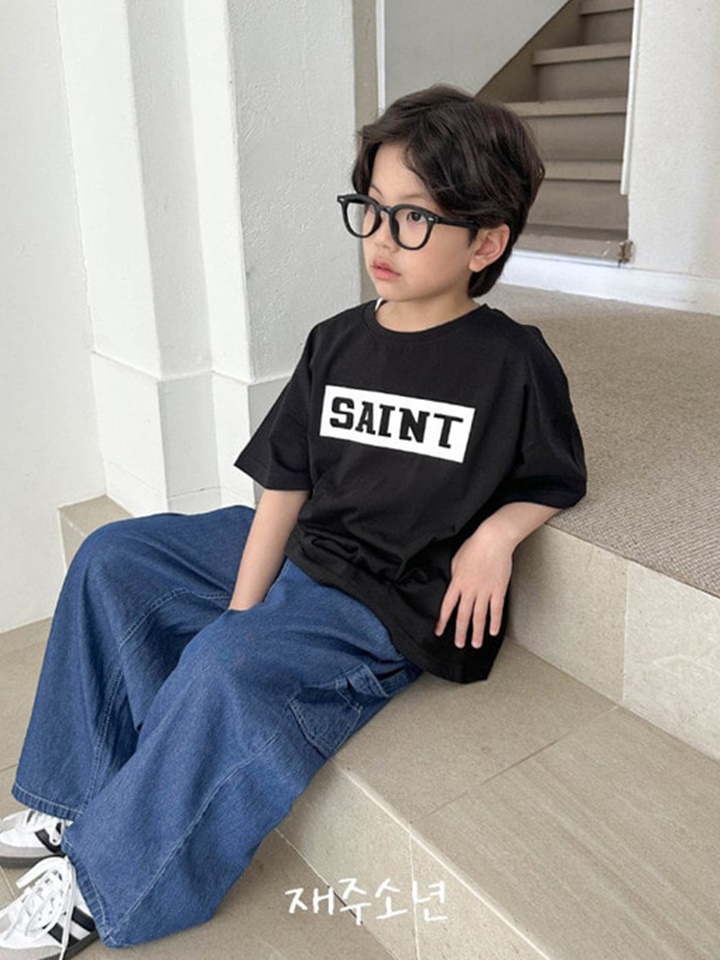Saint Tee