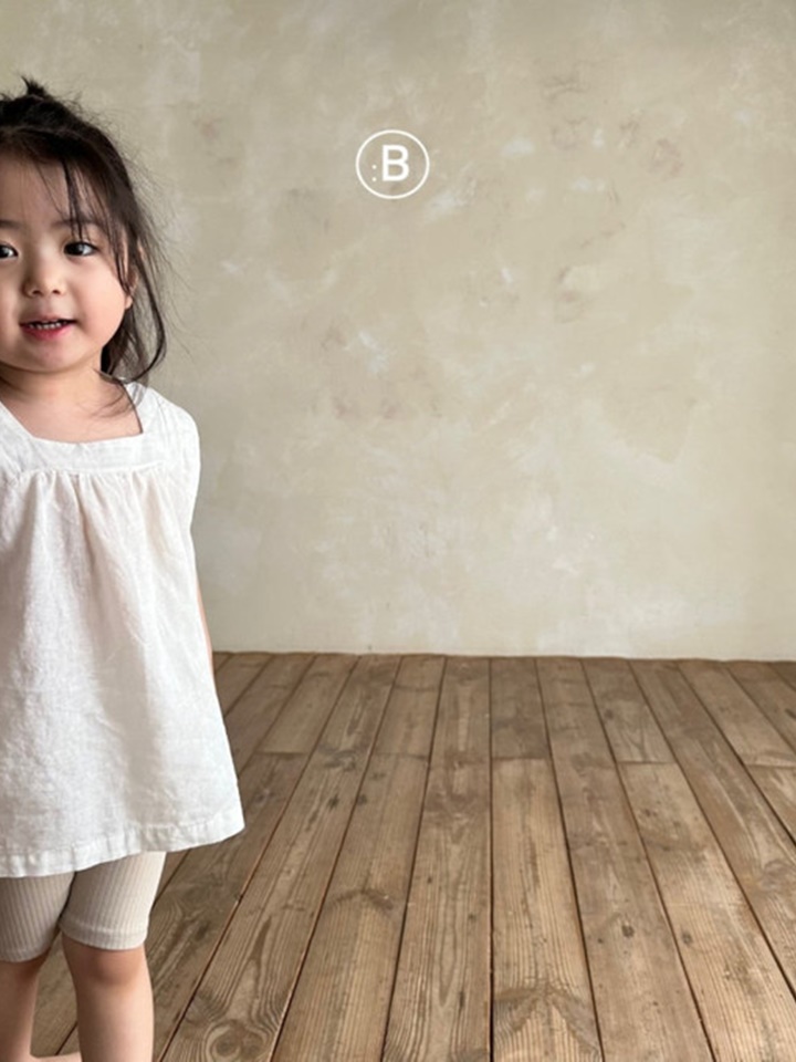 Blanc Blouse