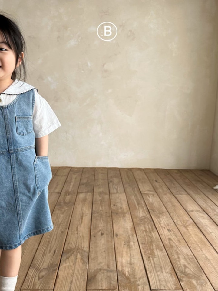Serry Collar Tee