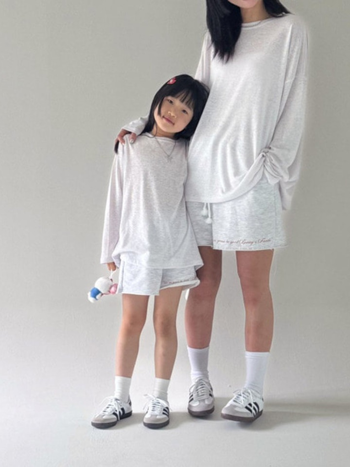 Papaya Tee With Mom