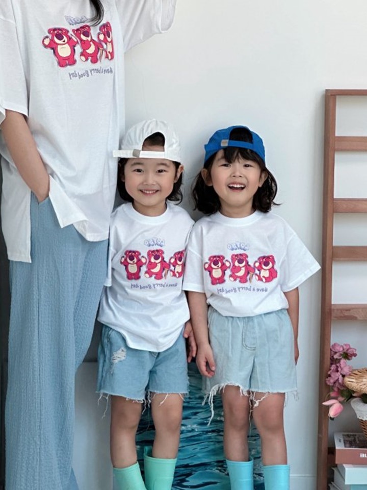 Three L Tee With Mom Long Tee
