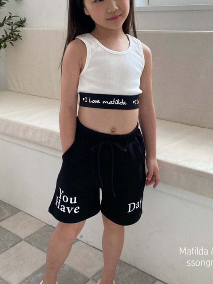 Day Shorts