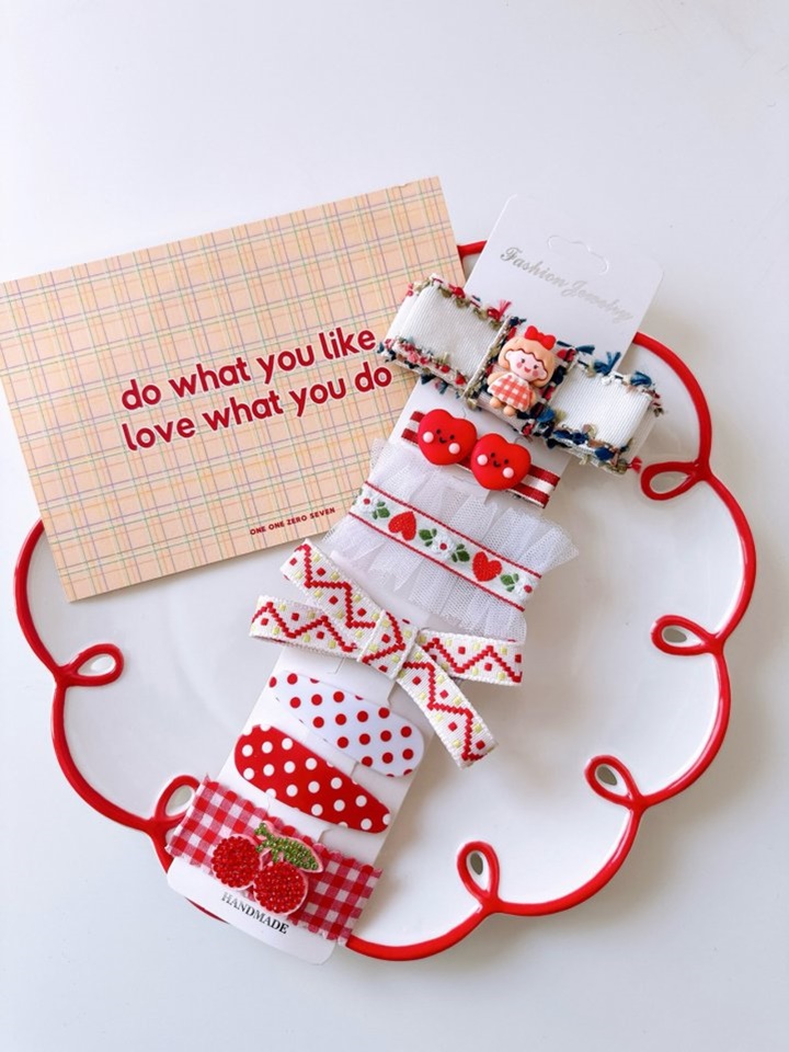 Kitsch Dot Hair Pin Set