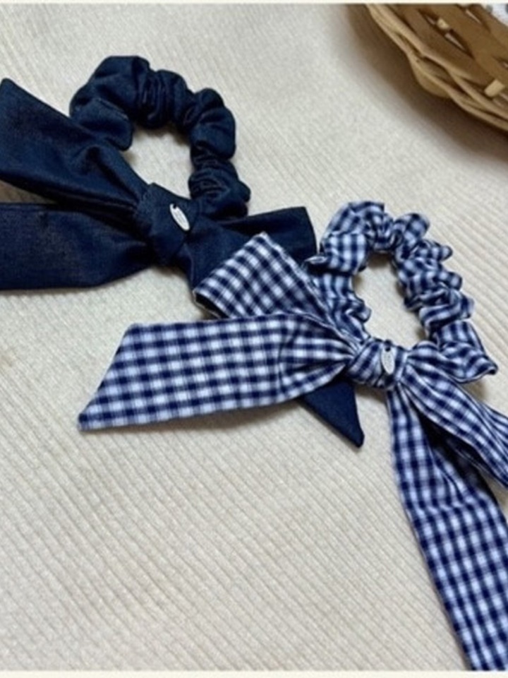 Ribbon Scrunchy