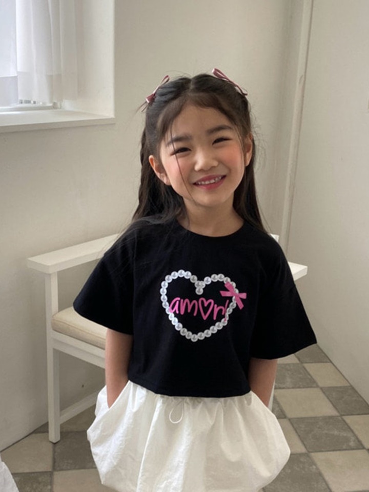 Pearl Heart Crop Tee