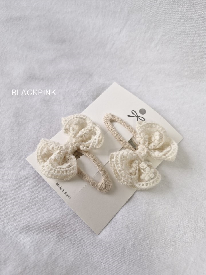 Roti Lace Ticking Pin
